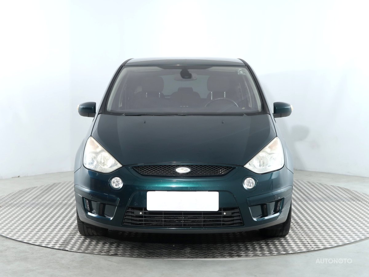 Ford S-MAX, 2008 - pohled č. 2