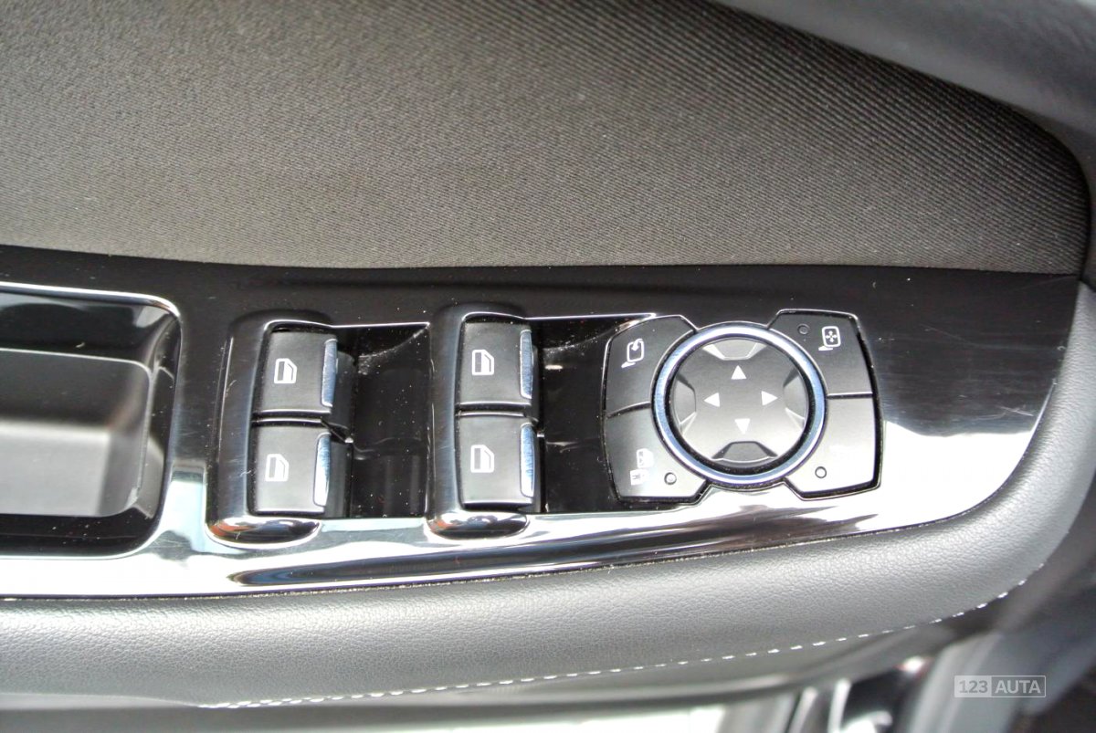 Ford S-MAX, 2016 - pohled č. 17