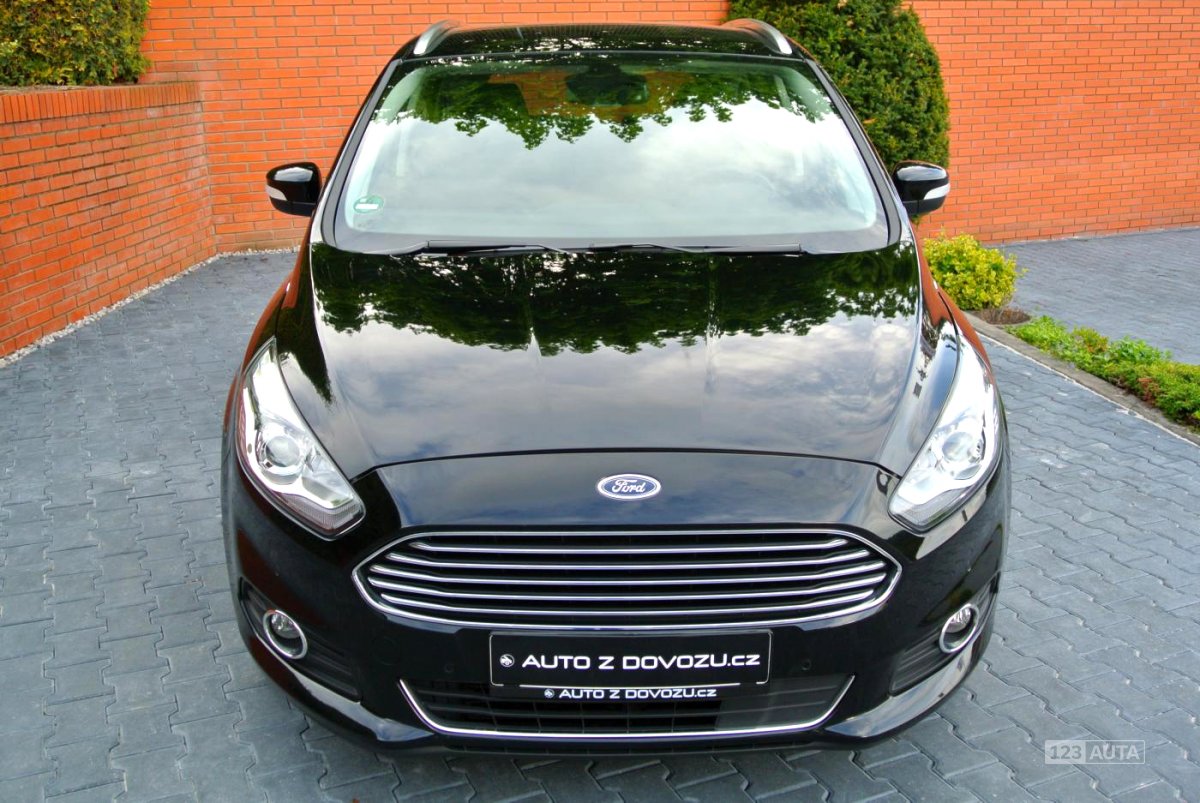 Ford S-MAX, 2016 - pohled č. 3