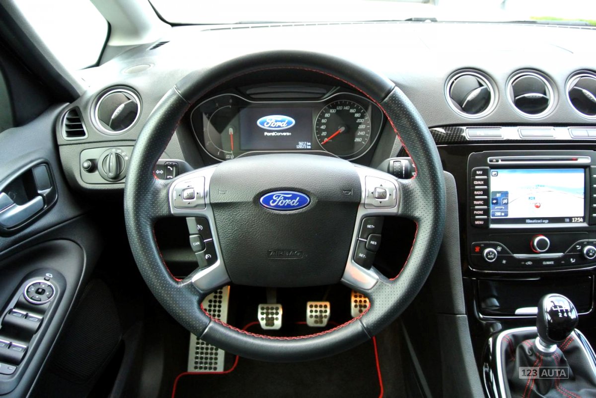 Ford S-MAX, 2013 - pohled č. 12