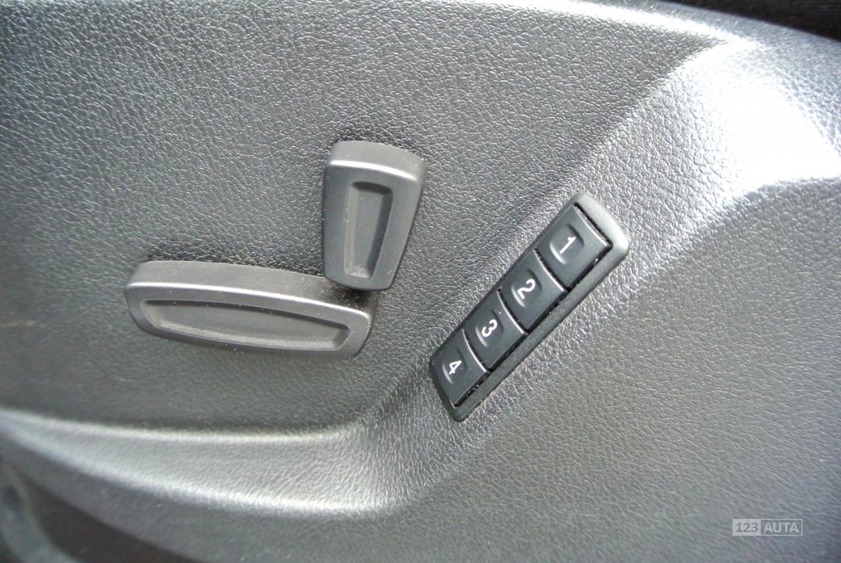 Ford S-MAX, 2013 - pohled č. 17