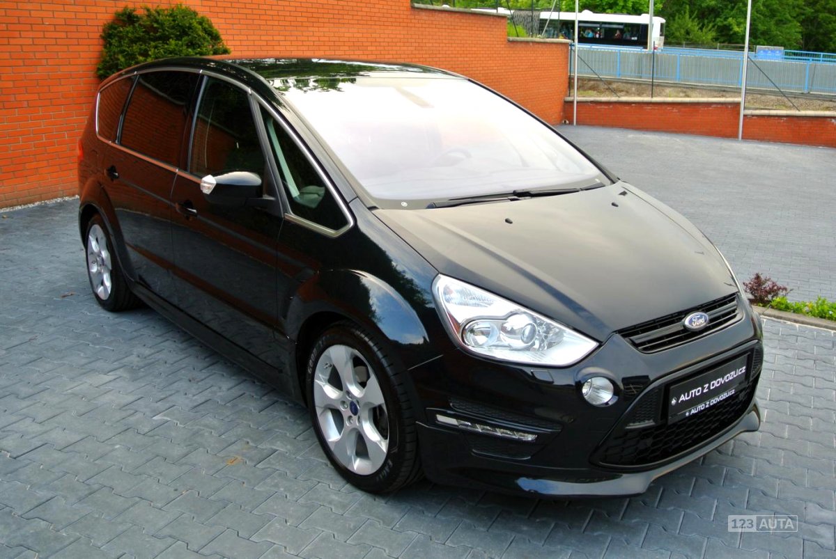 Ford S-MAX, 2013 - pohled č. 5