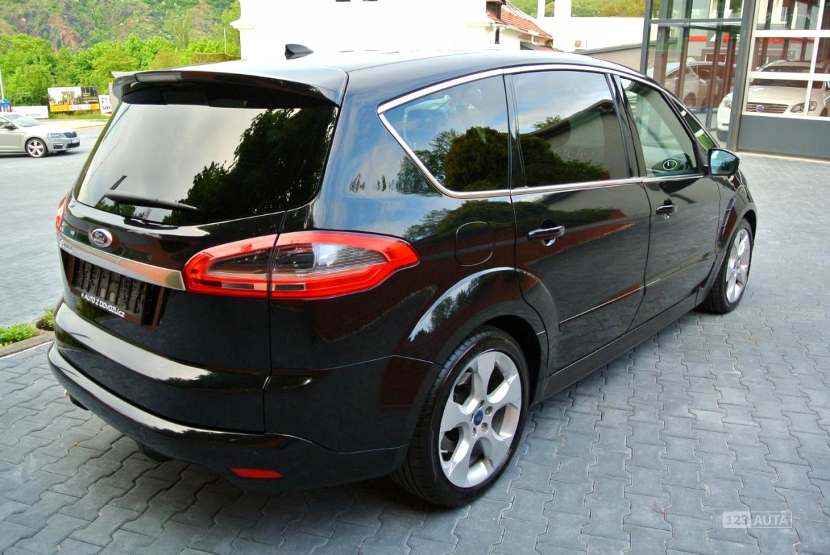 Ford S-MAX, 2013 - pohled č. 8