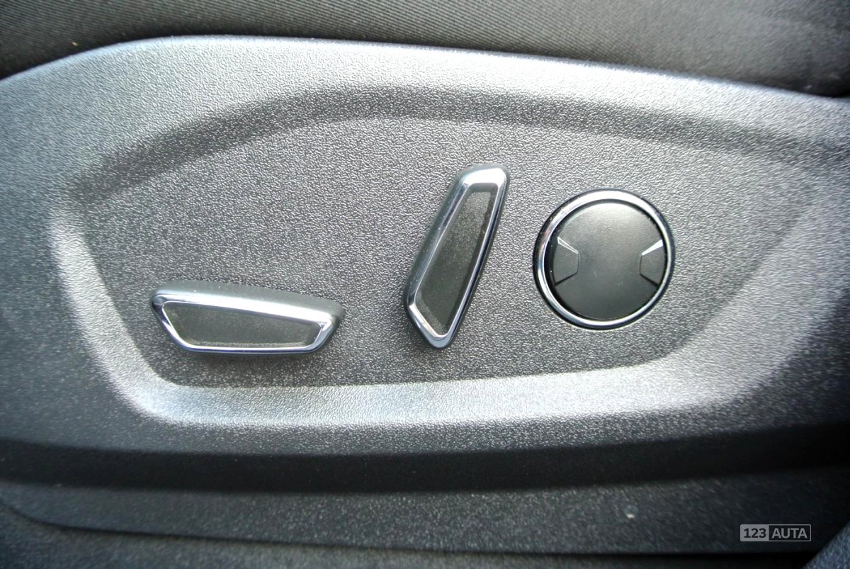 Ford S-MAX, 2016 - pohled č. 19