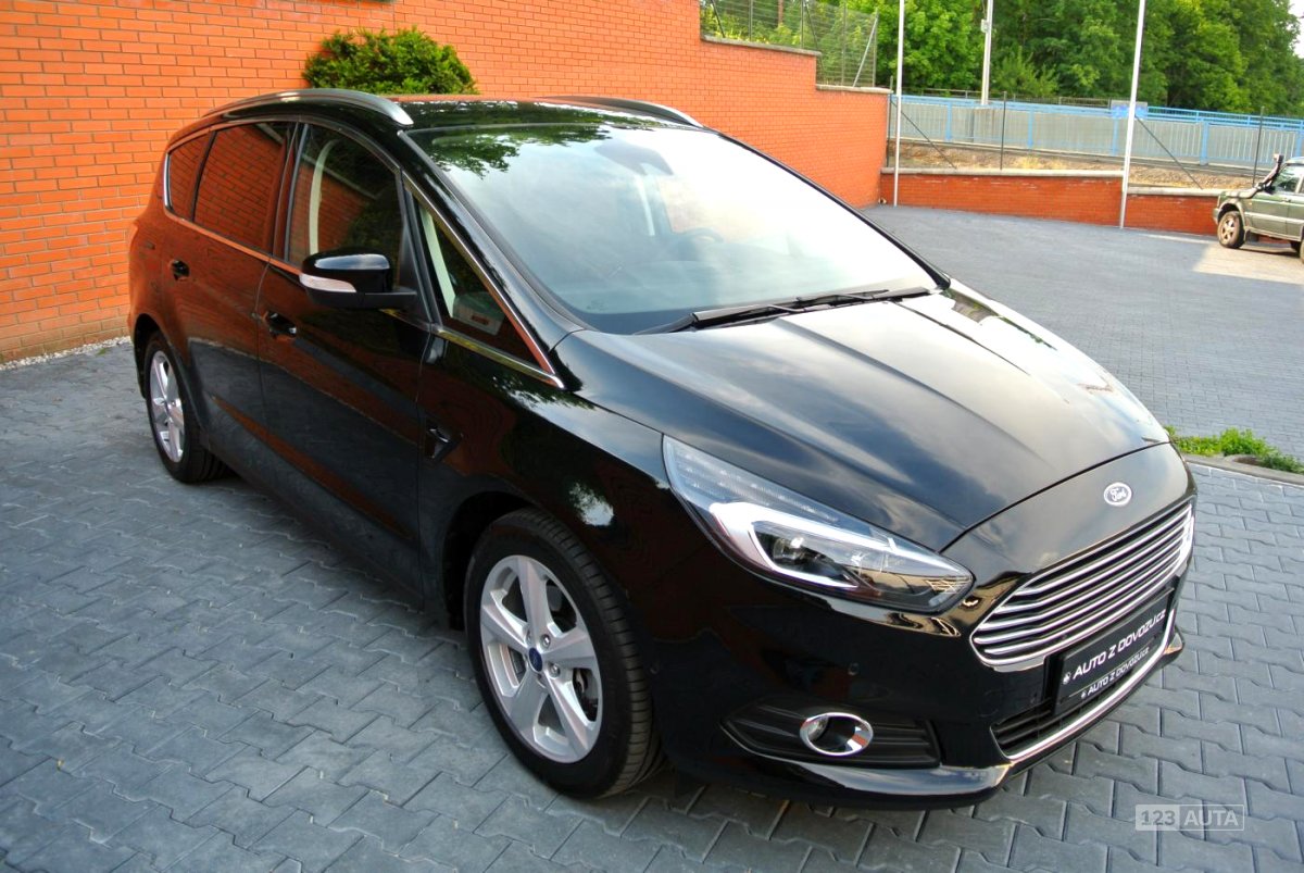 Ford S-MAX, 2016 - pohled č. 4