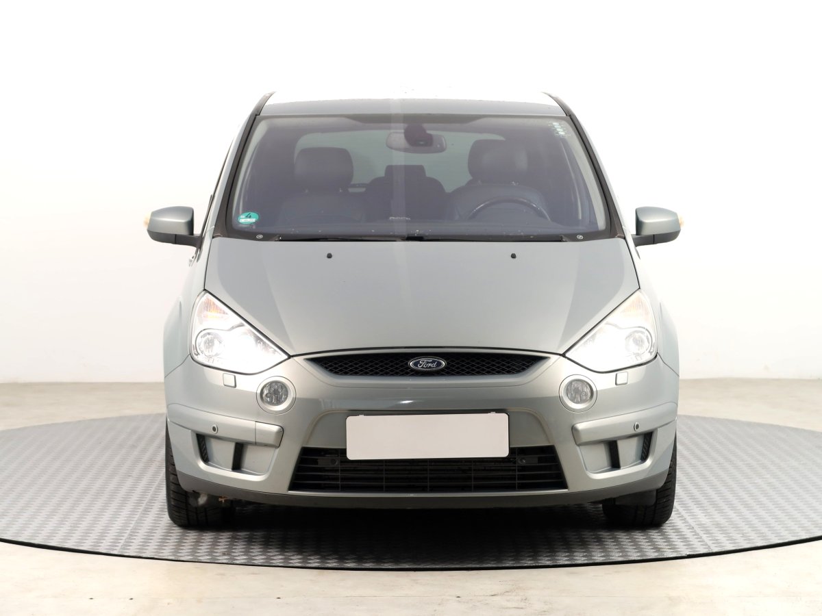 Ford S-MAX, 2008 - pohled č. 2