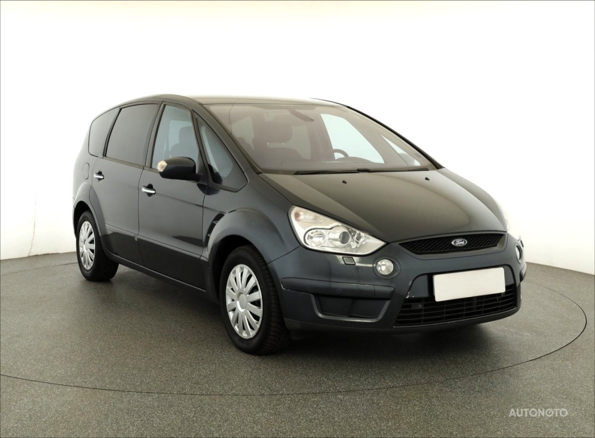 Ford S-MAX, 2008 - pohled č. 1