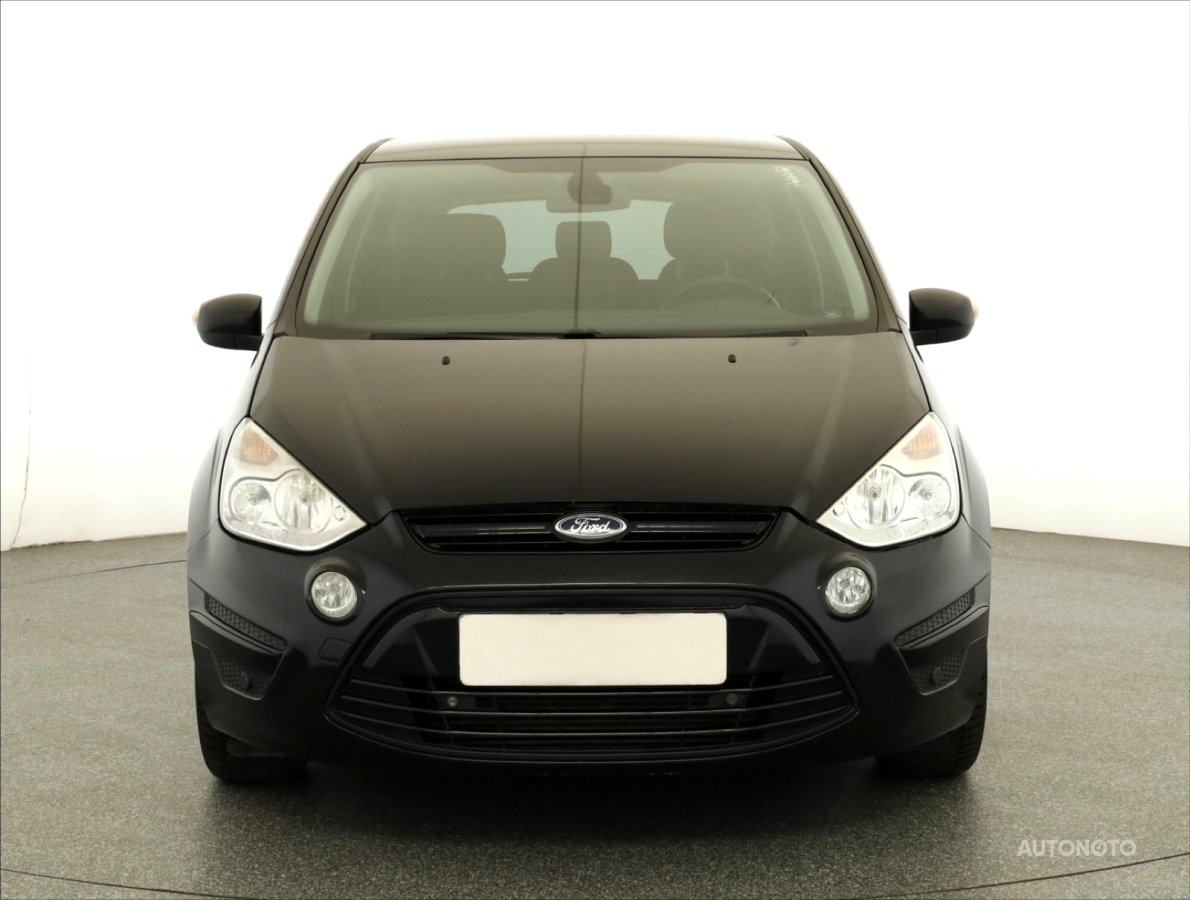 Ford S-MAX, 2010 - pohled č. 2