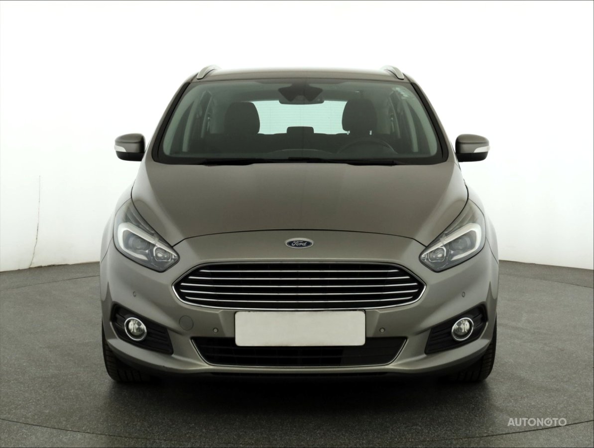 Ford S-MAX, 2016 - pohled č. 2