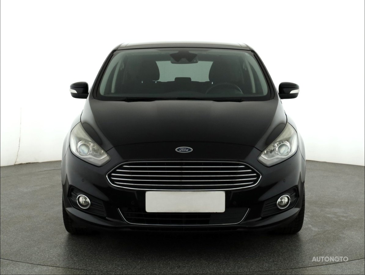 Ford S-MAX, 2016 - pohled č. 2