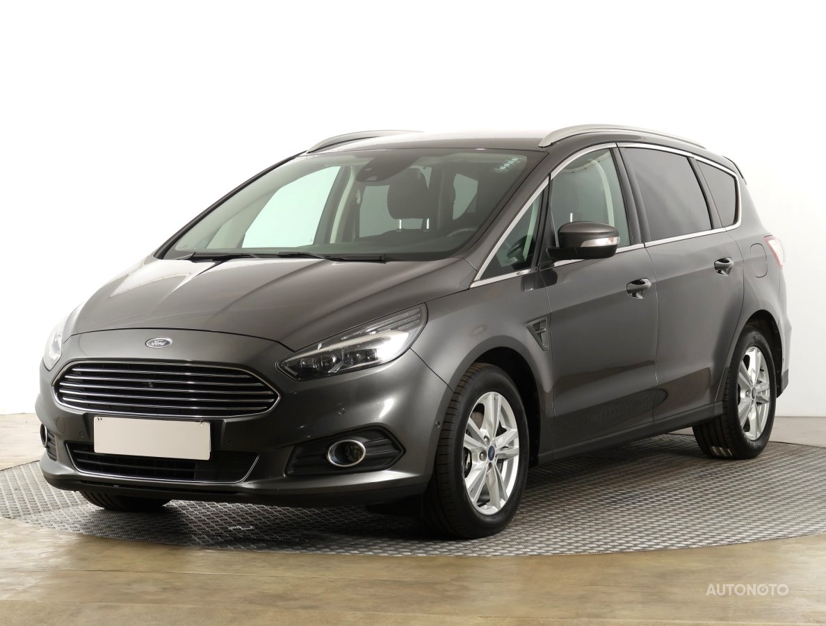 Ford S-MAX, 2019 - pohled č. 3