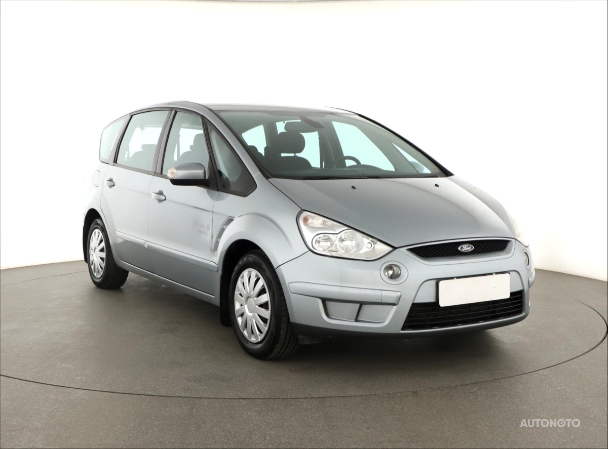 Ford S-MAX, 2007 - pohled č. 1