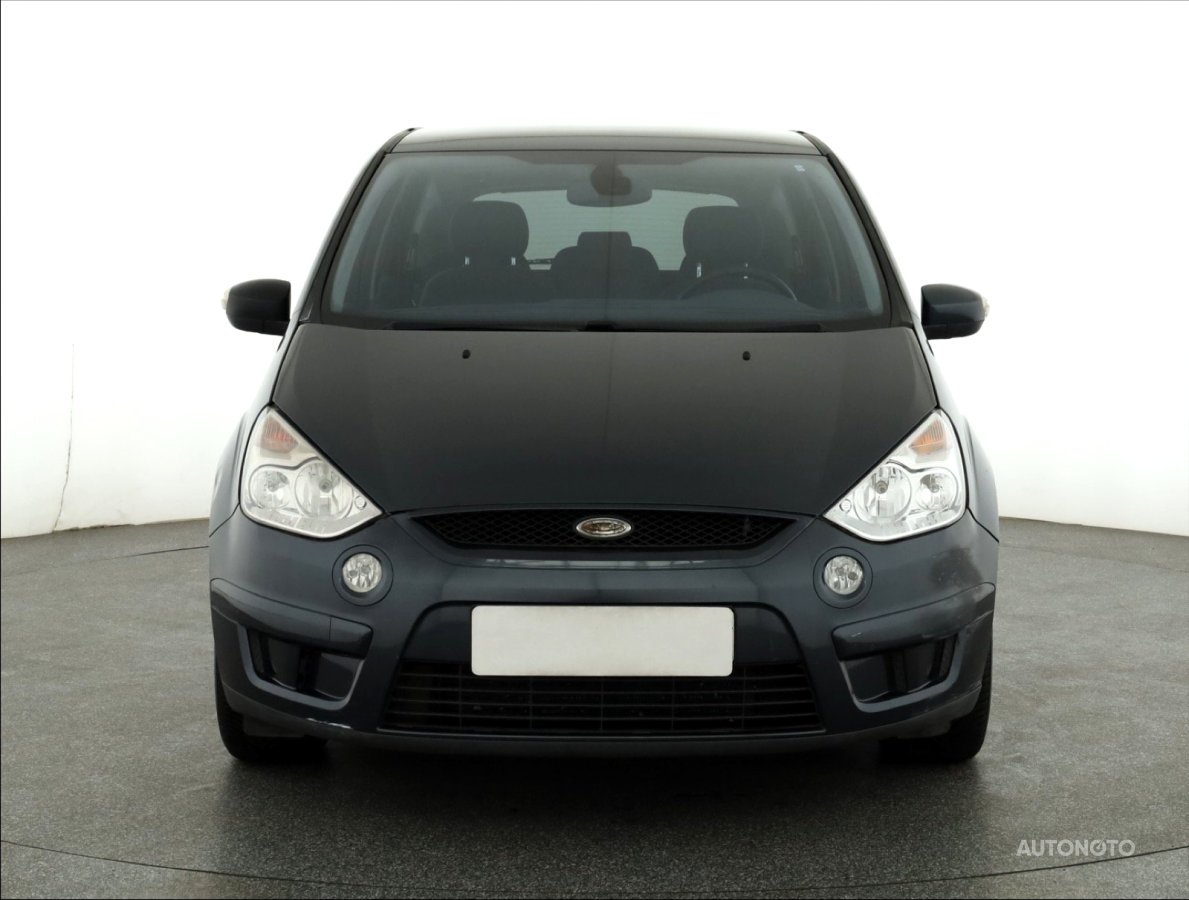 Ford S-MAX, 2007 - pohled č. 2