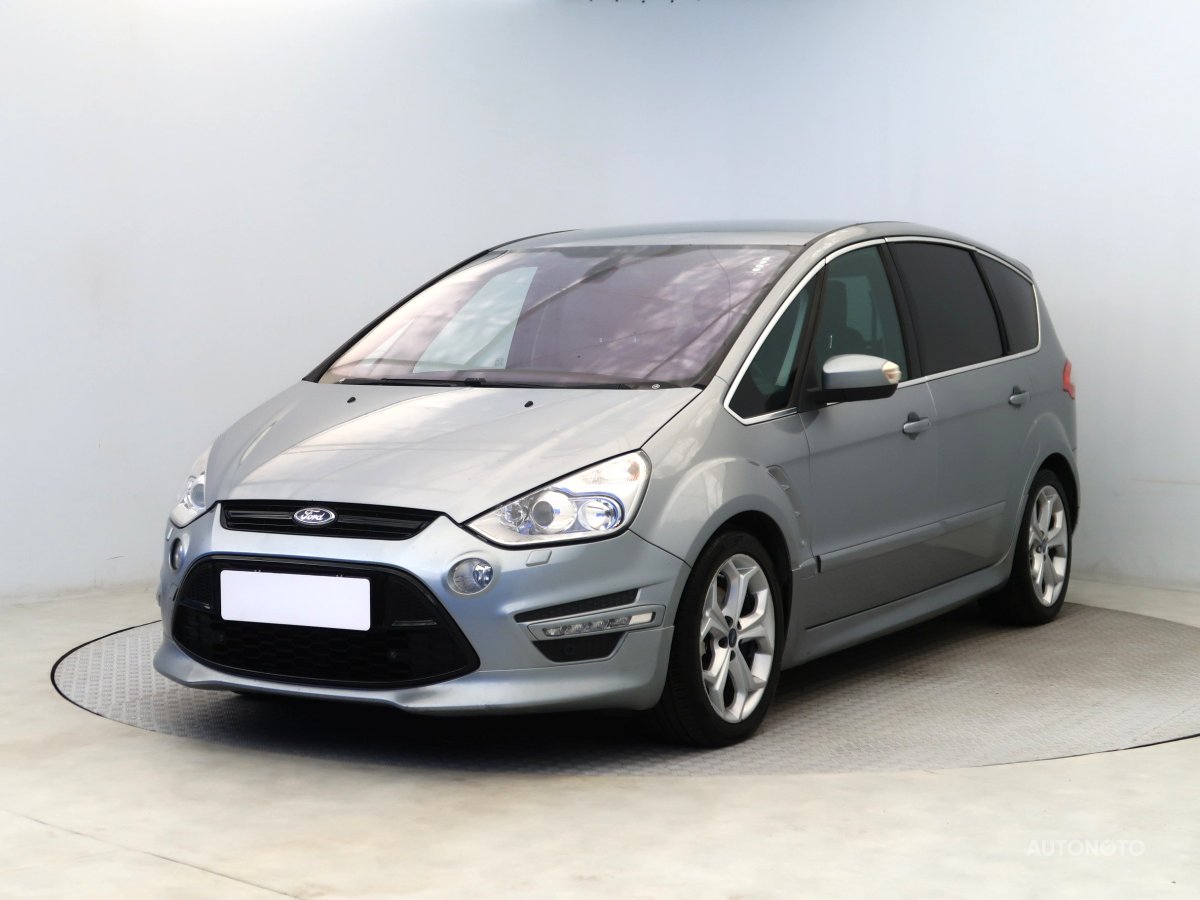 Ford S-MAX, 2014 - pohled č. 3