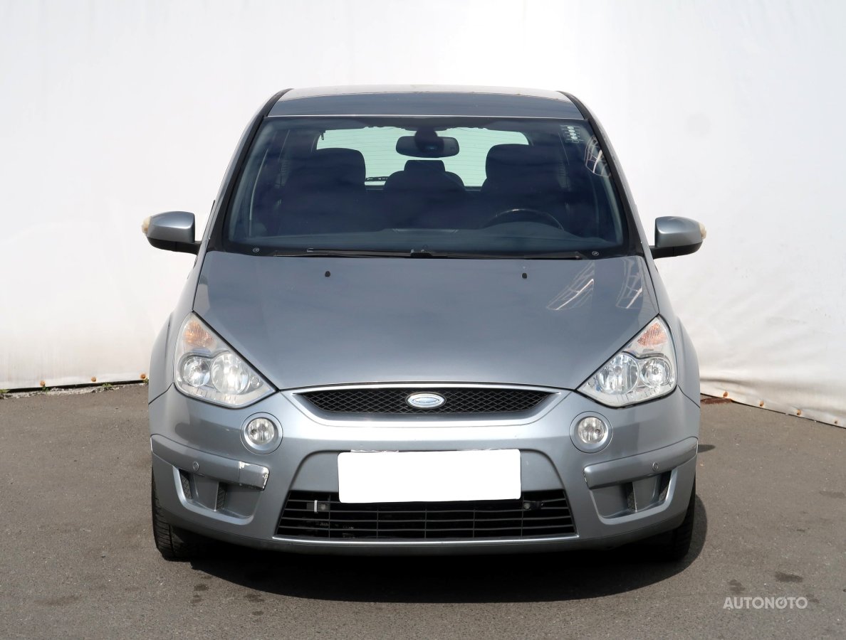 Ford S-MAX, 2008 - pohled č. 2