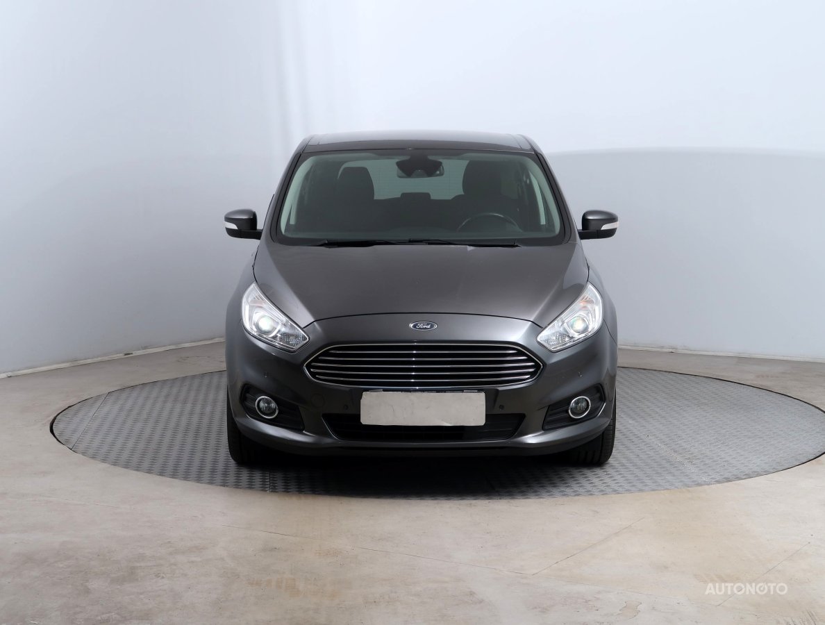 Ford S-MAX, 2017 - pohled č. 2