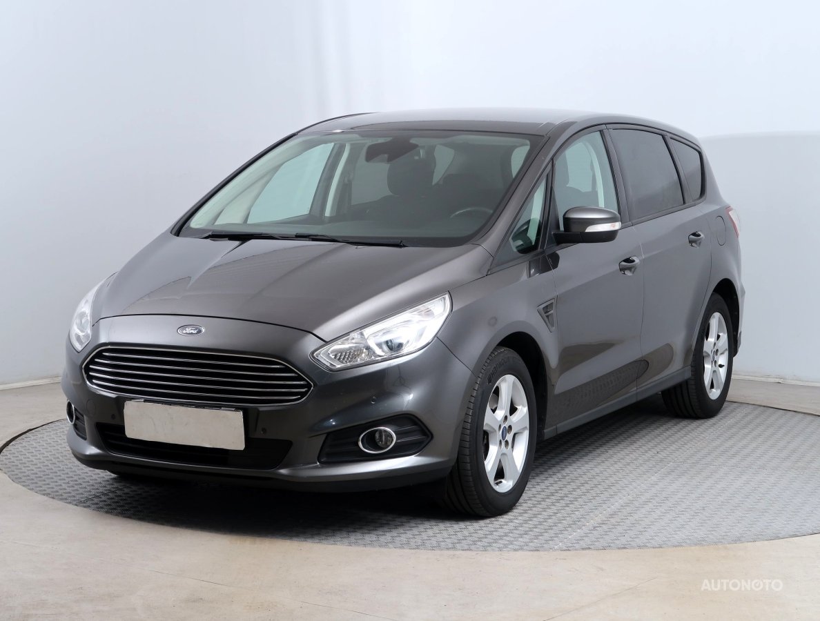 Ford S-MAX, 2017 - pohled č. 3