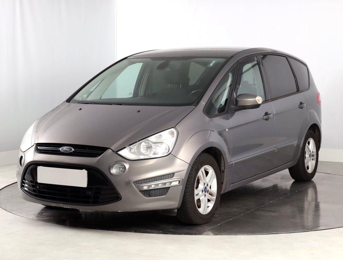 Ford S-MAX, 2014 - pohled č. 3