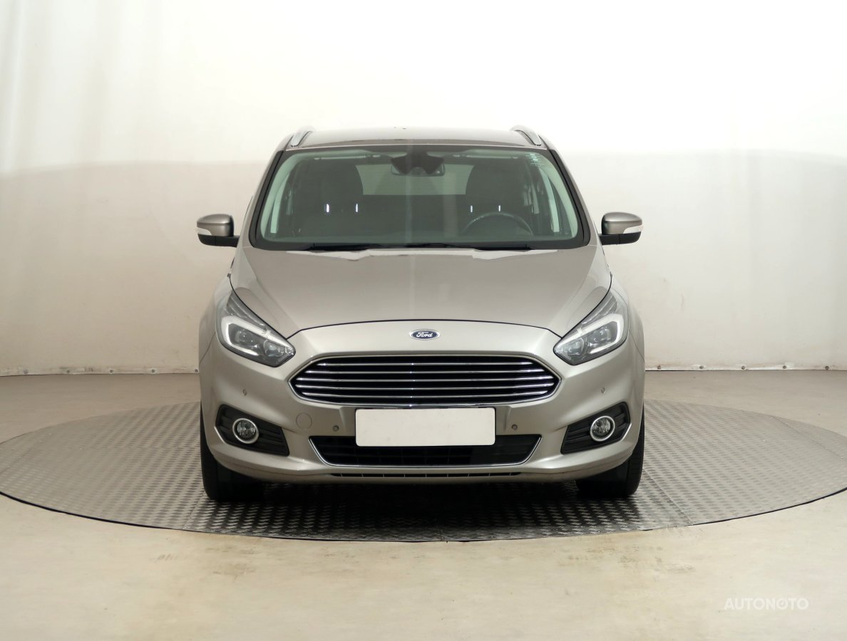 Ford S-MAX, 2017 - pohled č. 2