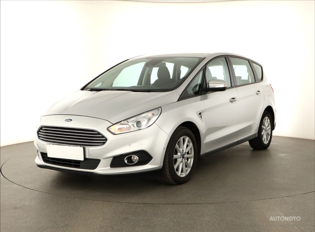 Ford S-MAX, 2018 - pohled č. 3