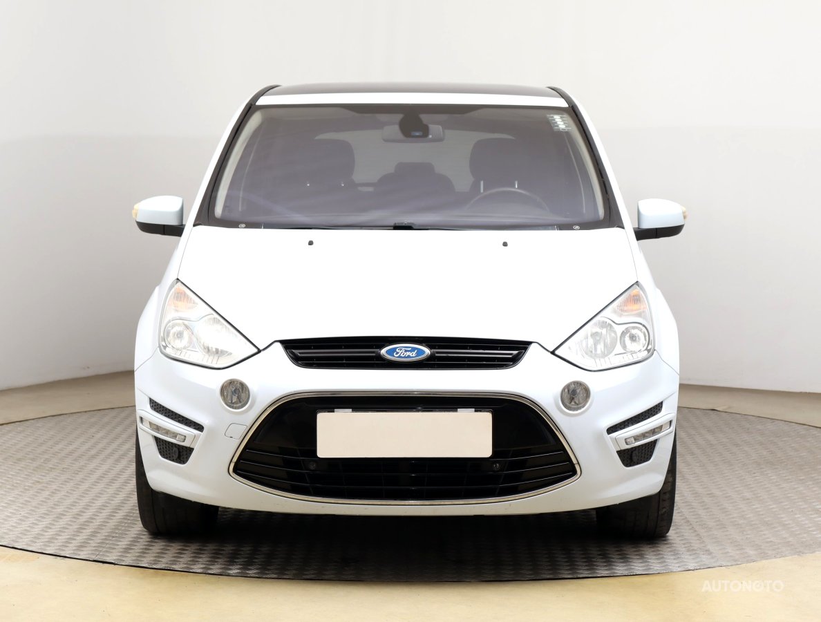 Ford S-MAX, 2011 - pohled č. 2