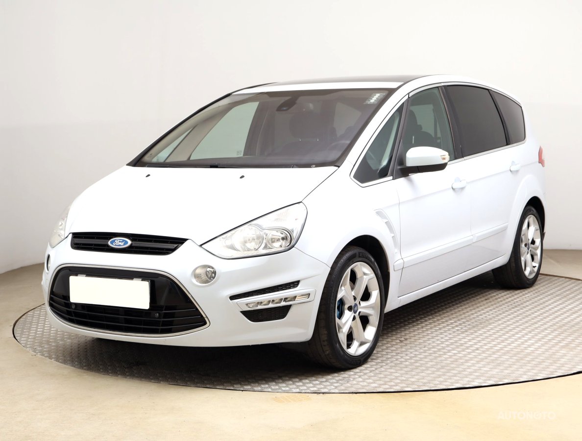 Ford S-MAX, 2011 - pohled č. 3