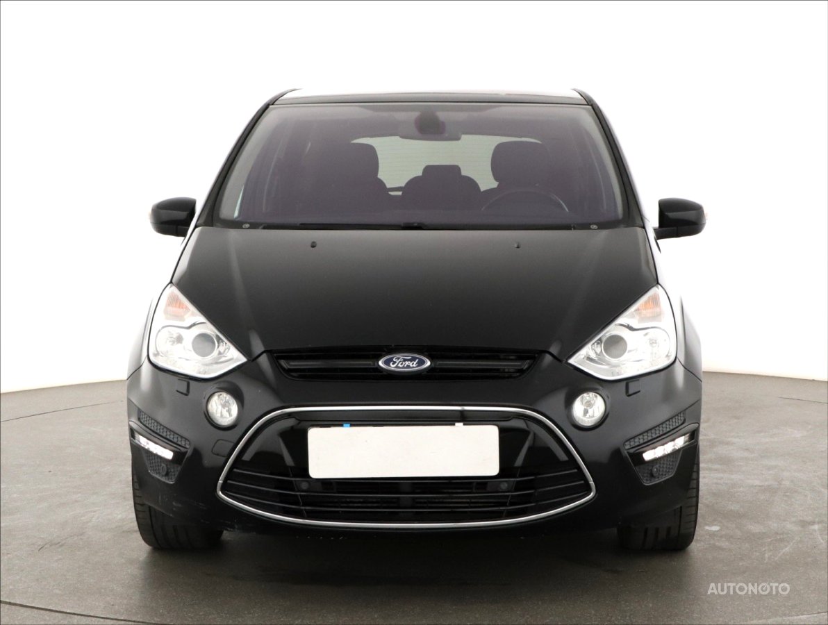 Ford S-MAX, 2011 - pohled č. 2
