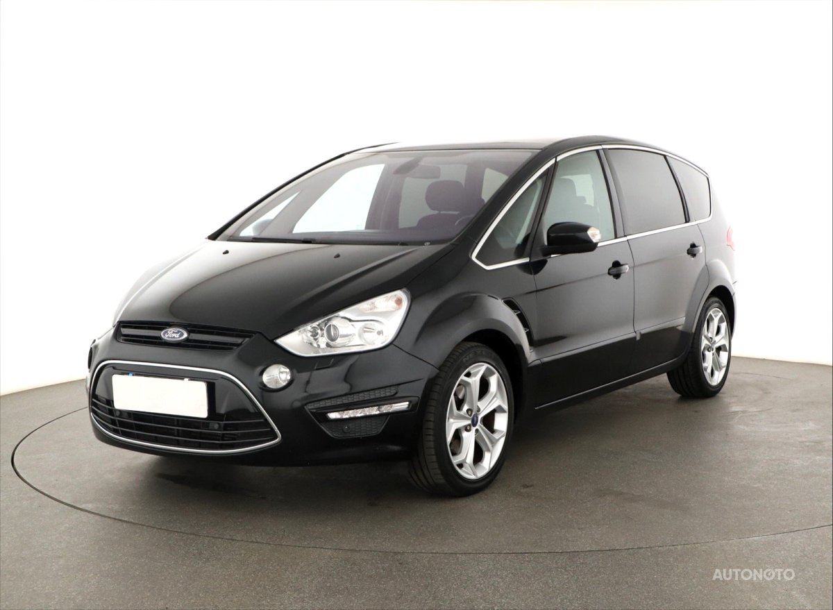 Ford S-MAX, 2011 - pohled č. 3