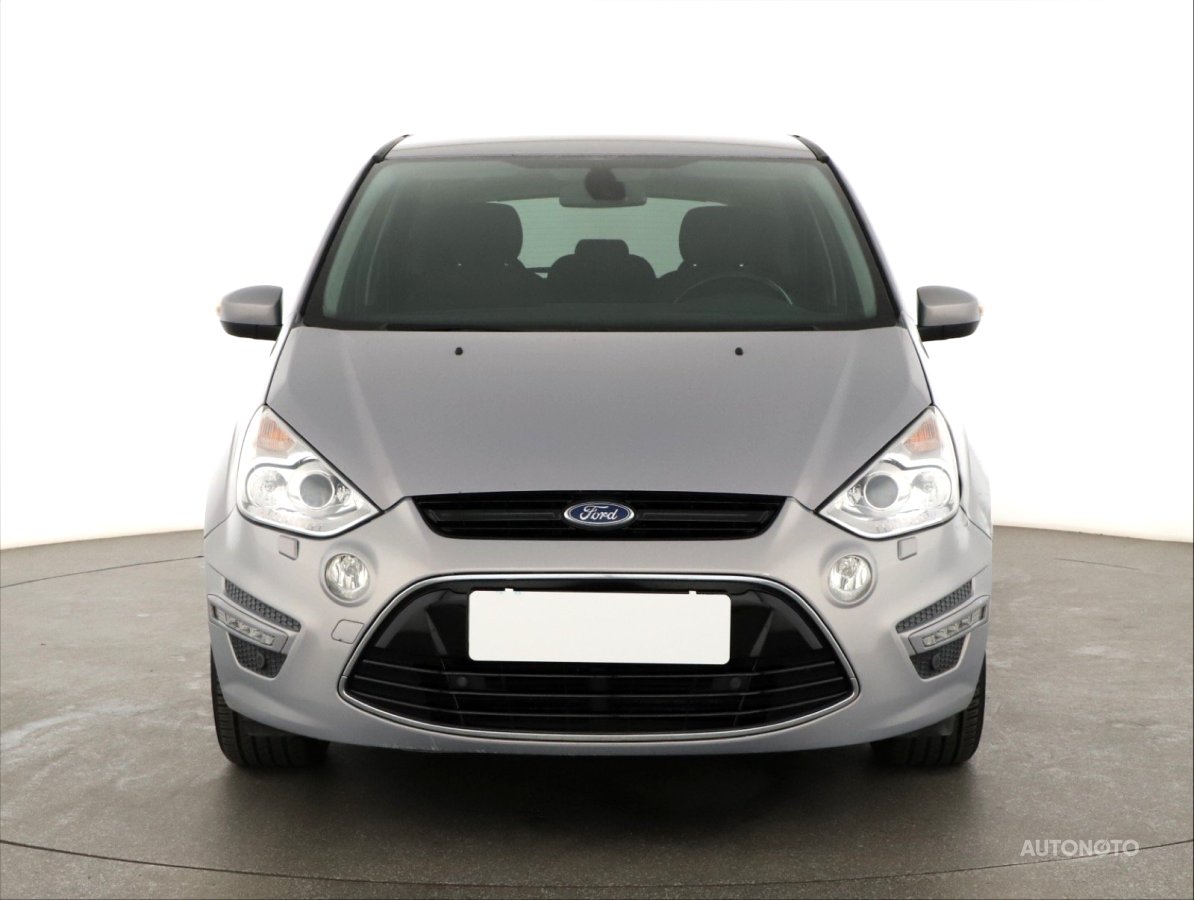 Ford S-MAX, 2011 - pohled č. 2
