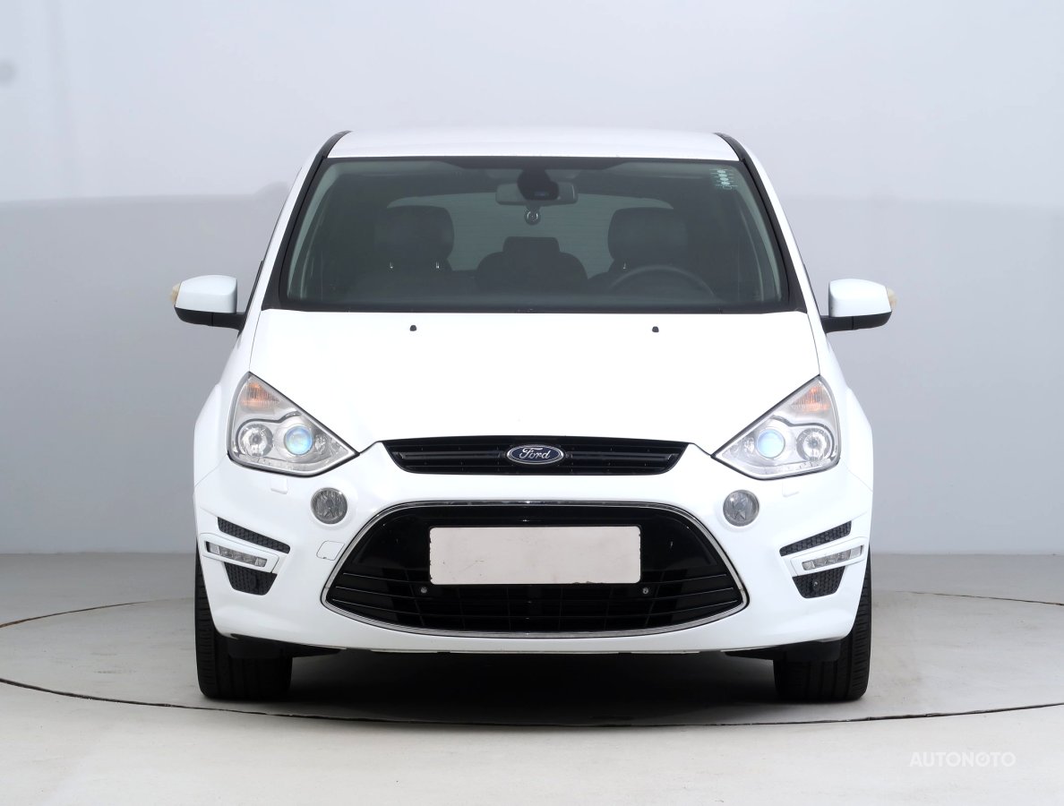 Ford S-MAX, 2012 - pohled č. 2