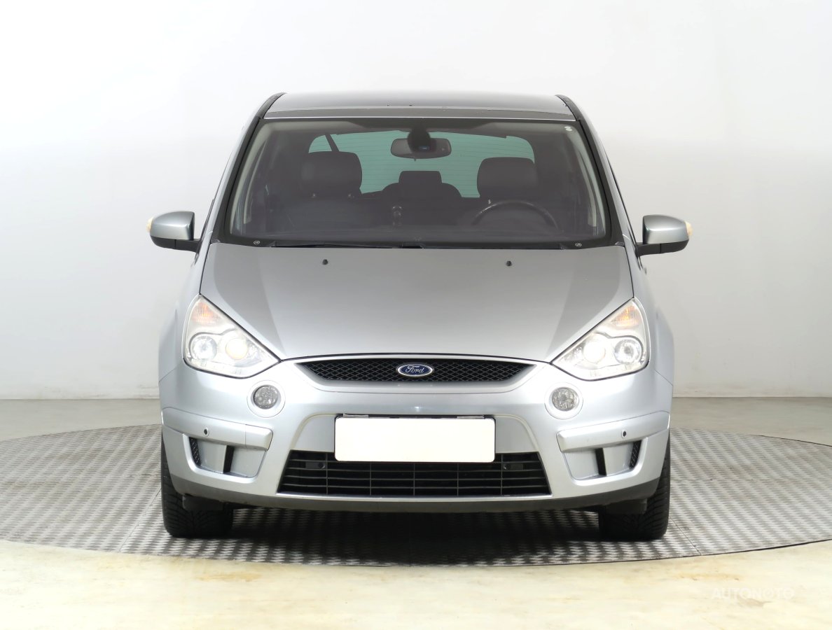 Ford S-MAX, 2007 - pohled č. 2