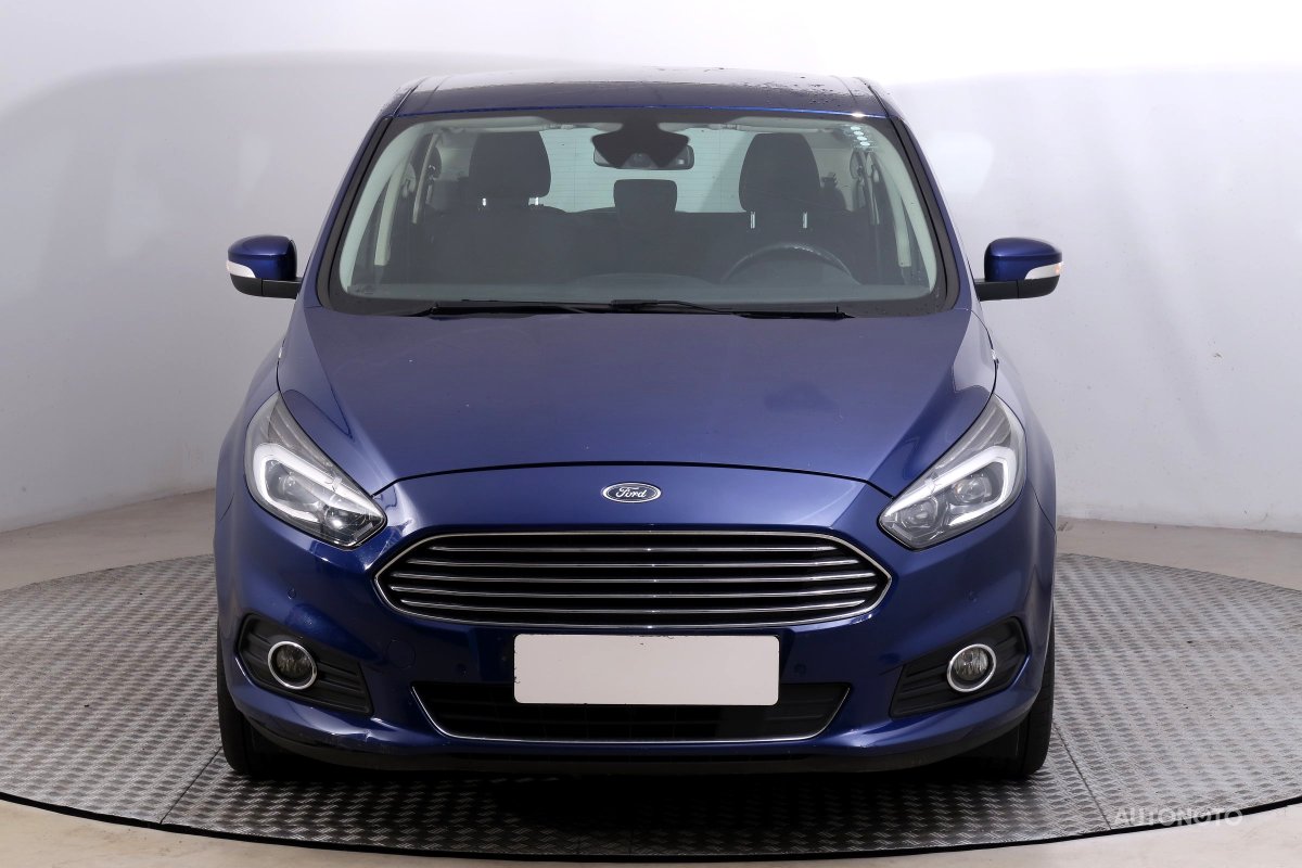 Ford S-MAX, 2017 - pohled č. 2