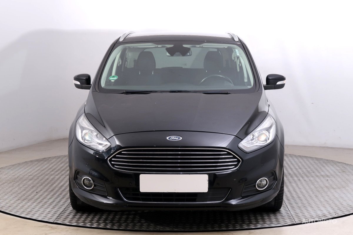 Ford S-MAX, 2017 - pohled č. 2
