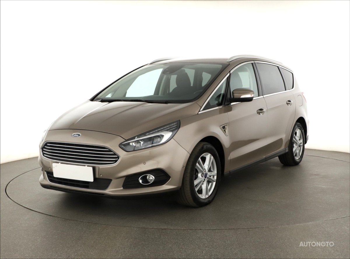 Ford S-MAX, 2019 - pohled č. 3
