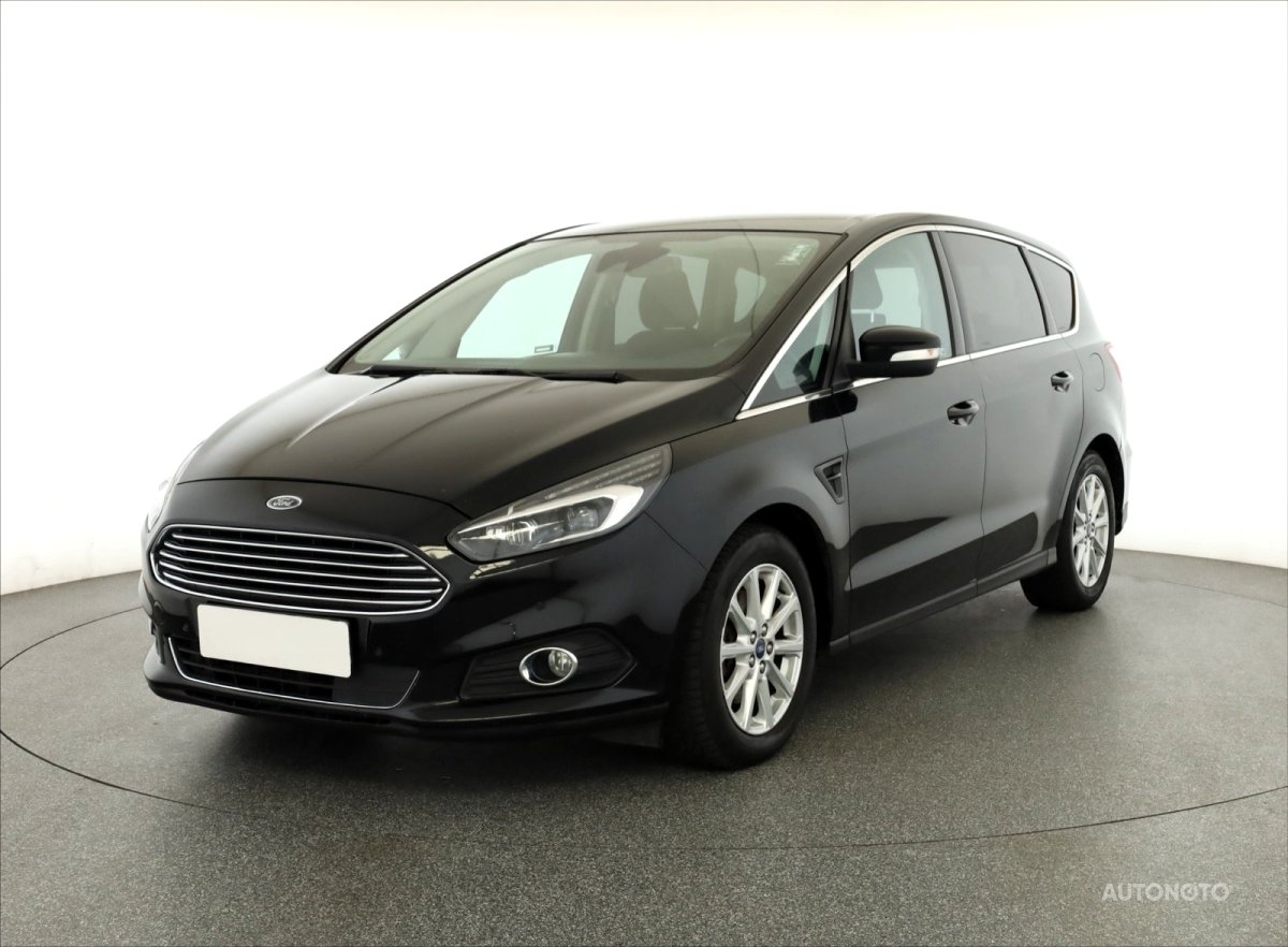 Ford S-MAX, 2015 - pohled č. 3
