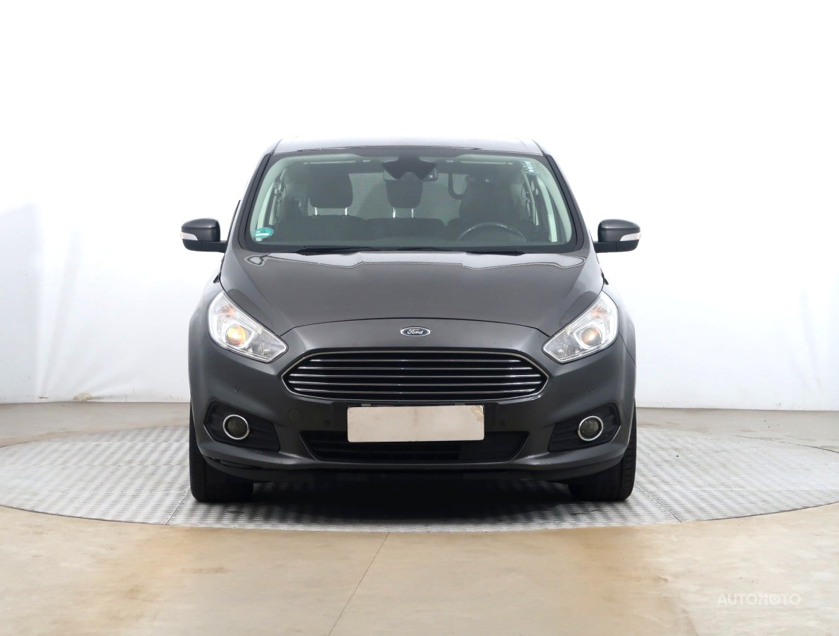 Ford S-MAX, 2017 - pohled č. 2