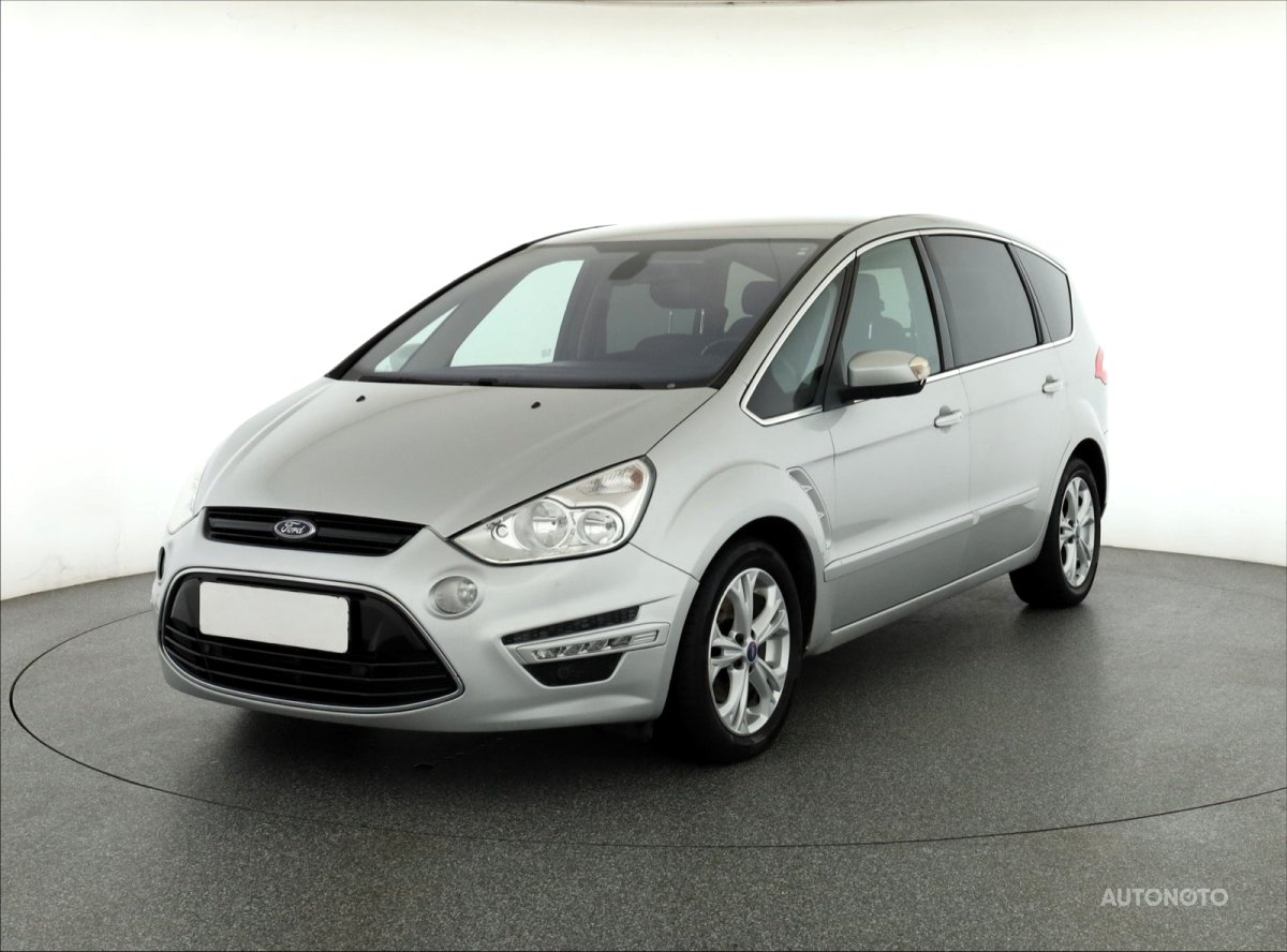 Ford S-MAX, 2014 - pohled č. 3