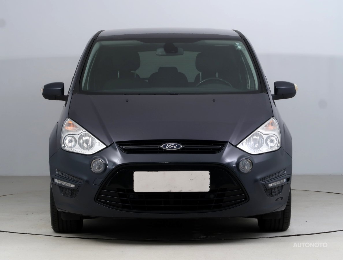 Ford S-MAX, 2012 - pohled č. 2
