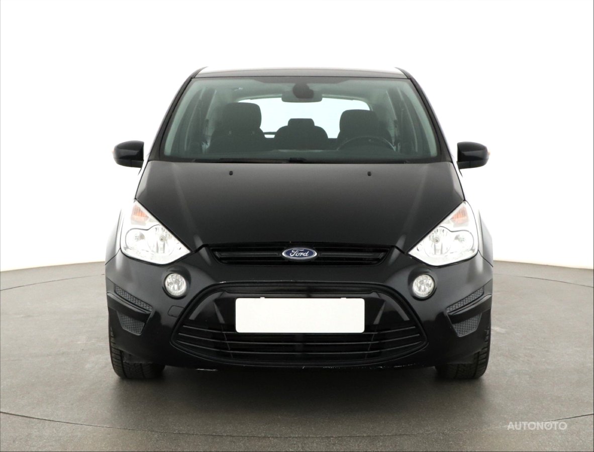 Ford S-MAX, 2013 - pohled č. 2