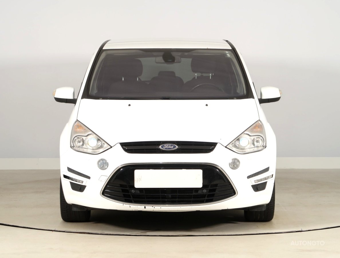 Ford S-MAX, 2011 - pohled č. 2