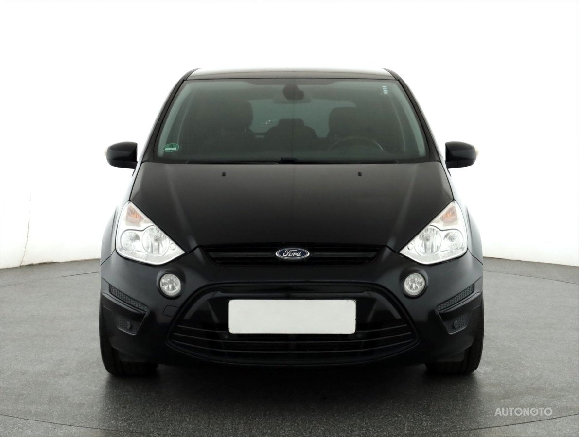 Ford S-MAX, 2012 - pohled č. 2