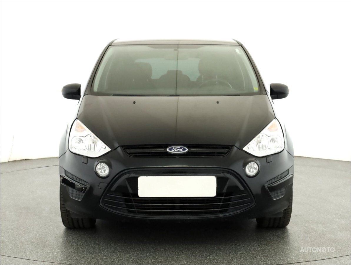 Ford S-MAX, 2012 - pohled č. 2