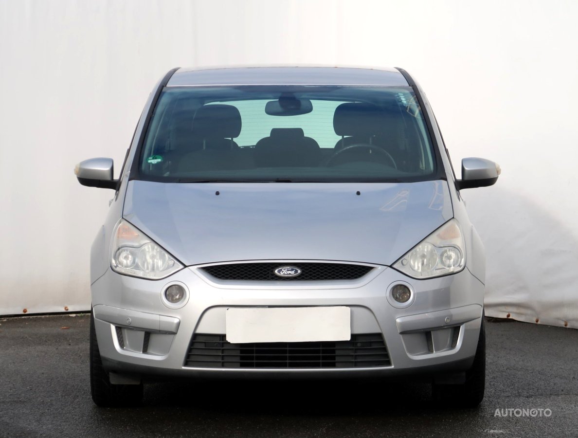 Ford S-MAX, 2006 - pohled č. 2
