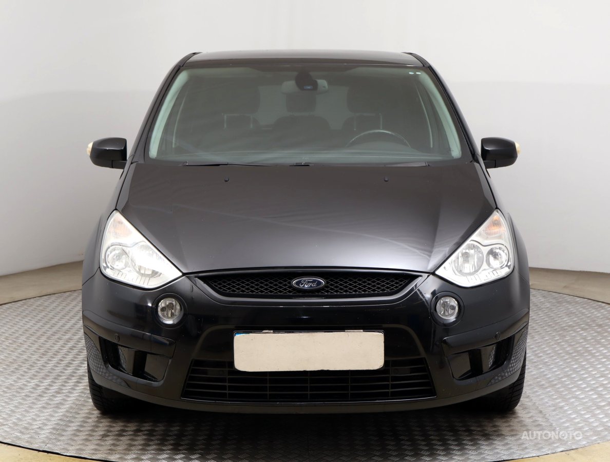 Ford S-MAX, 2008 - pohled č. 2