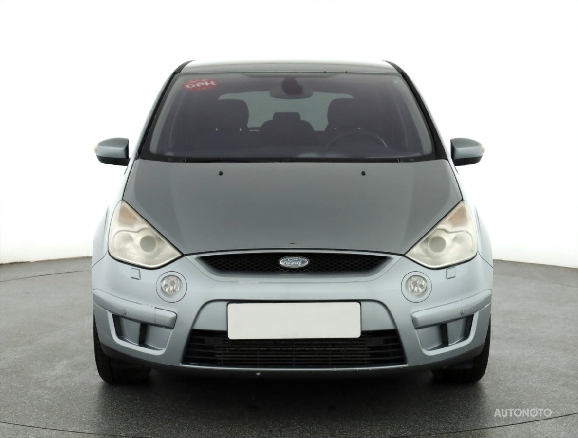 Ford S-MAX, 2009 - pohled č. 2