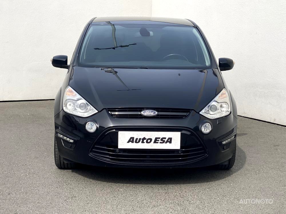 Ford S-MAX, 2012 - pohled č. 2