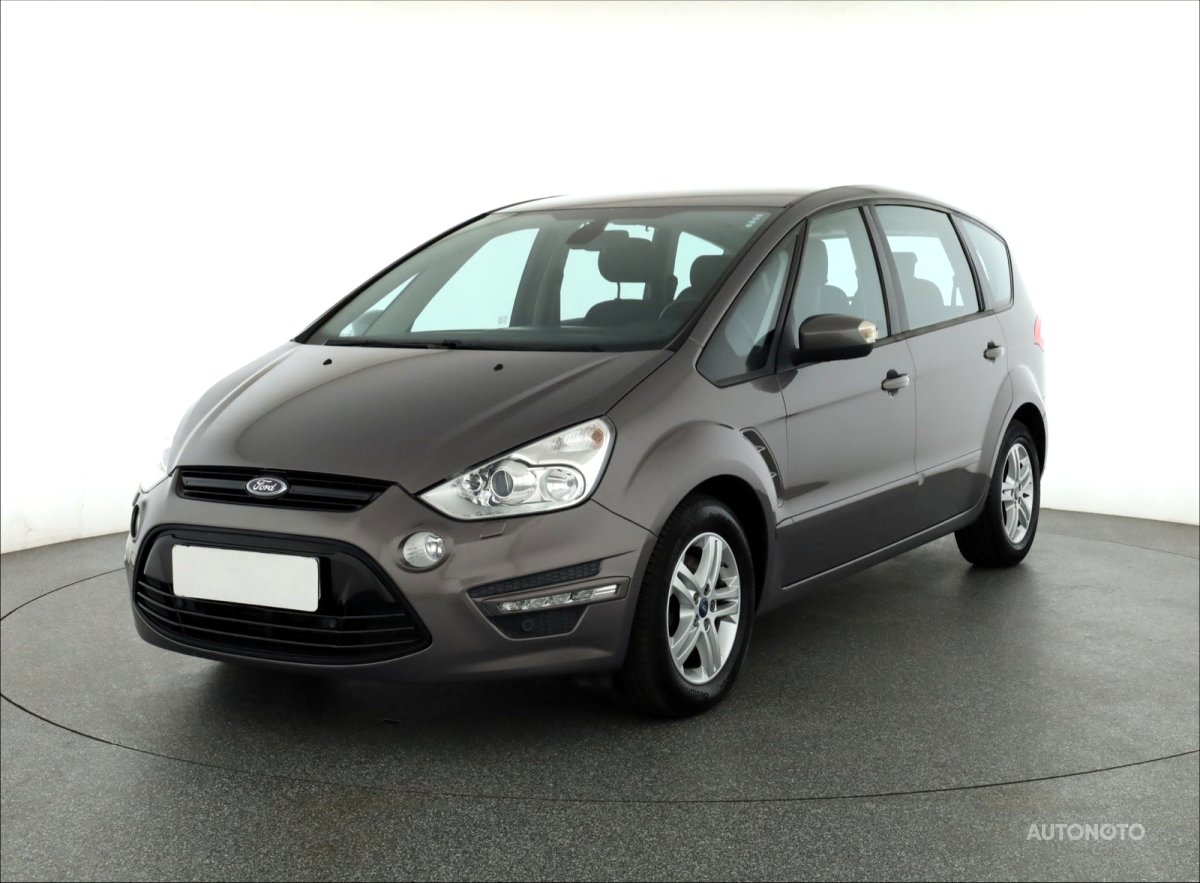 Ford S-MAX, 2014 - pohled č. 3