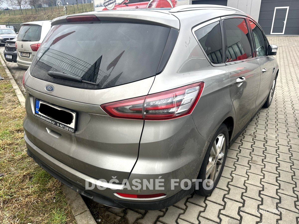 Ford S-MAX, 2016 - pohled č. 2