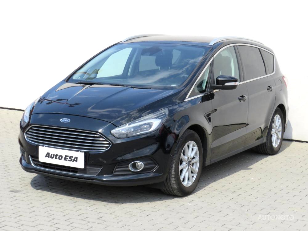 Ford S-MAX, 2017 - pohled č. 3