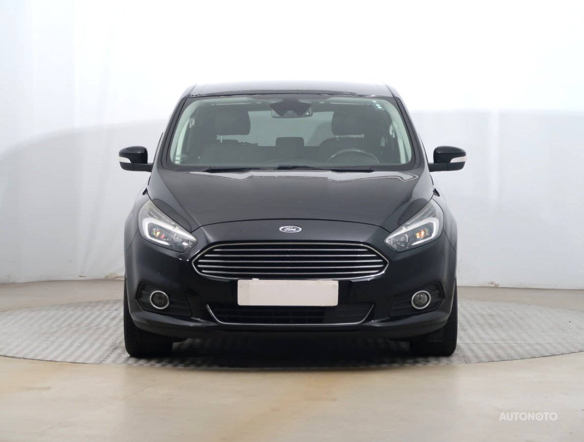 Ford S-MAX, 2017 - pohled č. 2